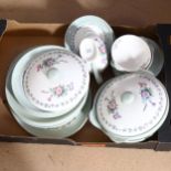 Copeland Spode dinner service with floral decoration