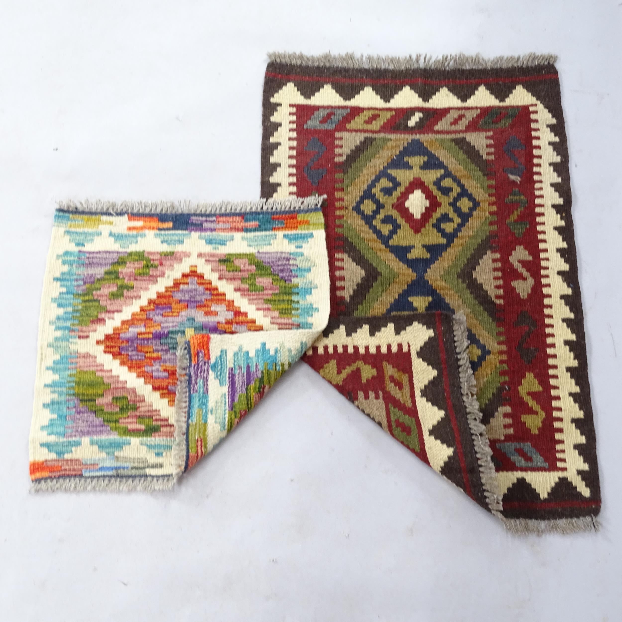 A Chobi Kilim mat, 46cm x 49cm, and a Maimana Kilim mat, 82cm x 55cm (2) - Bild 2 aus 2