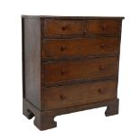 A crossbanded oak table-top chest of 5 drawers, on bracket feet, width 34cm, height 40cm