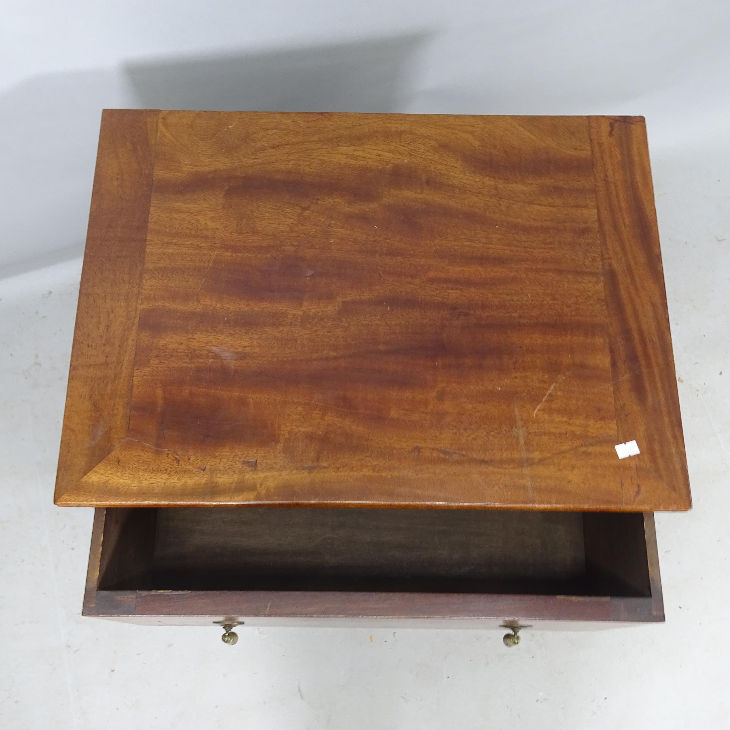 An Edwardian mahogany side cabinet, with single fitted drawer and cupboards under, 60cm x 72cm x - Bild 2 aus 2