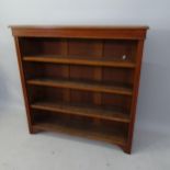 An Antique mahogany open bookcase with 3 adjustable shelves, 107 x 107 x 28cm