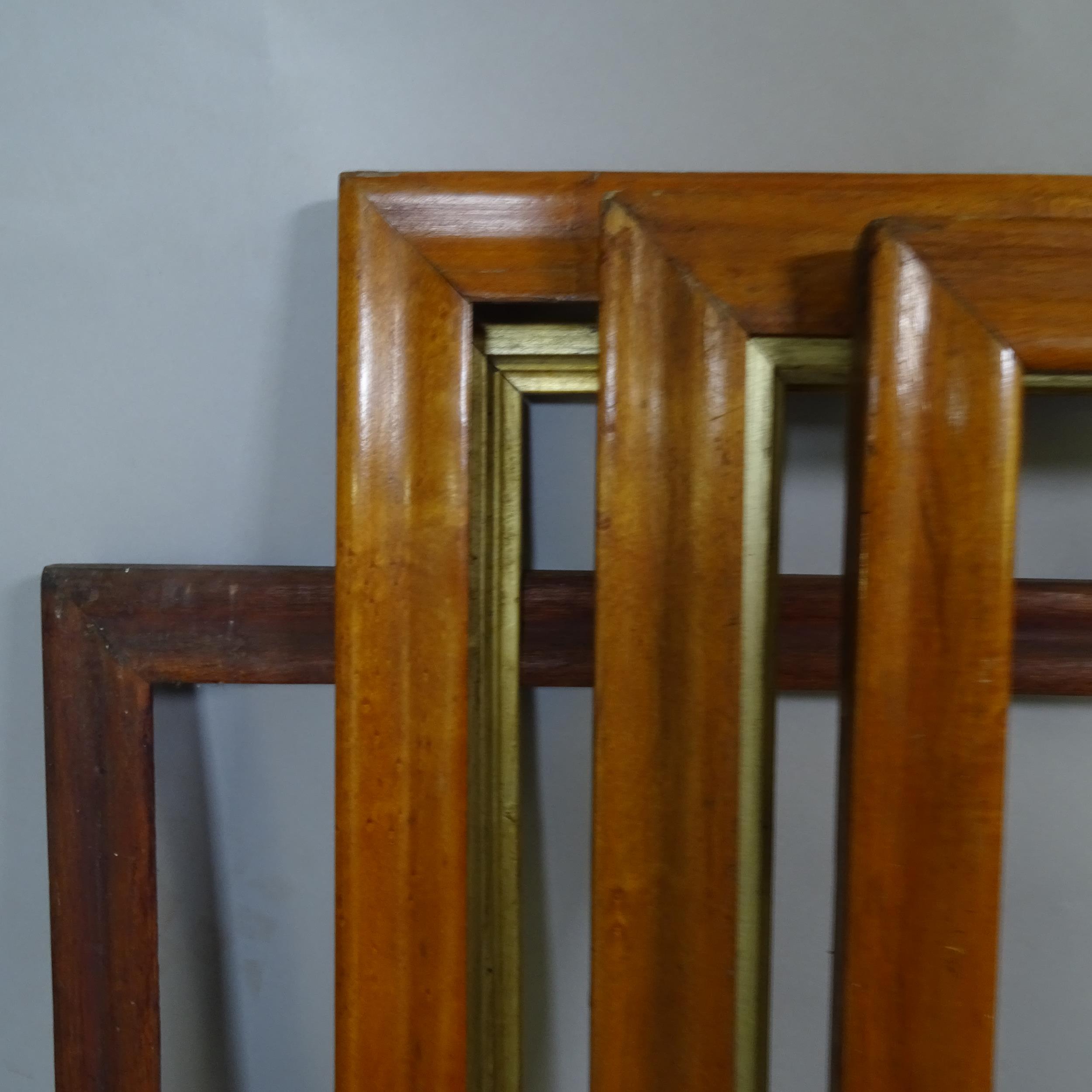 3 various Victorian maple frames, and another, rebate sizes 71.5cm x 54cm, 71cm x 56cm, 71cm x 56cm, - Bild 2 aus 2