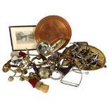 A box containing horse brasses, spurs, stirrups, a print, trays etc