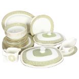 ROYAL DOULTON - a Sonnet H5012 part dinner service Service to include 6 x 27cm dinner plates, 6 x