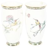 A pair of Wedgwood Humming birds vases, 15.5cm