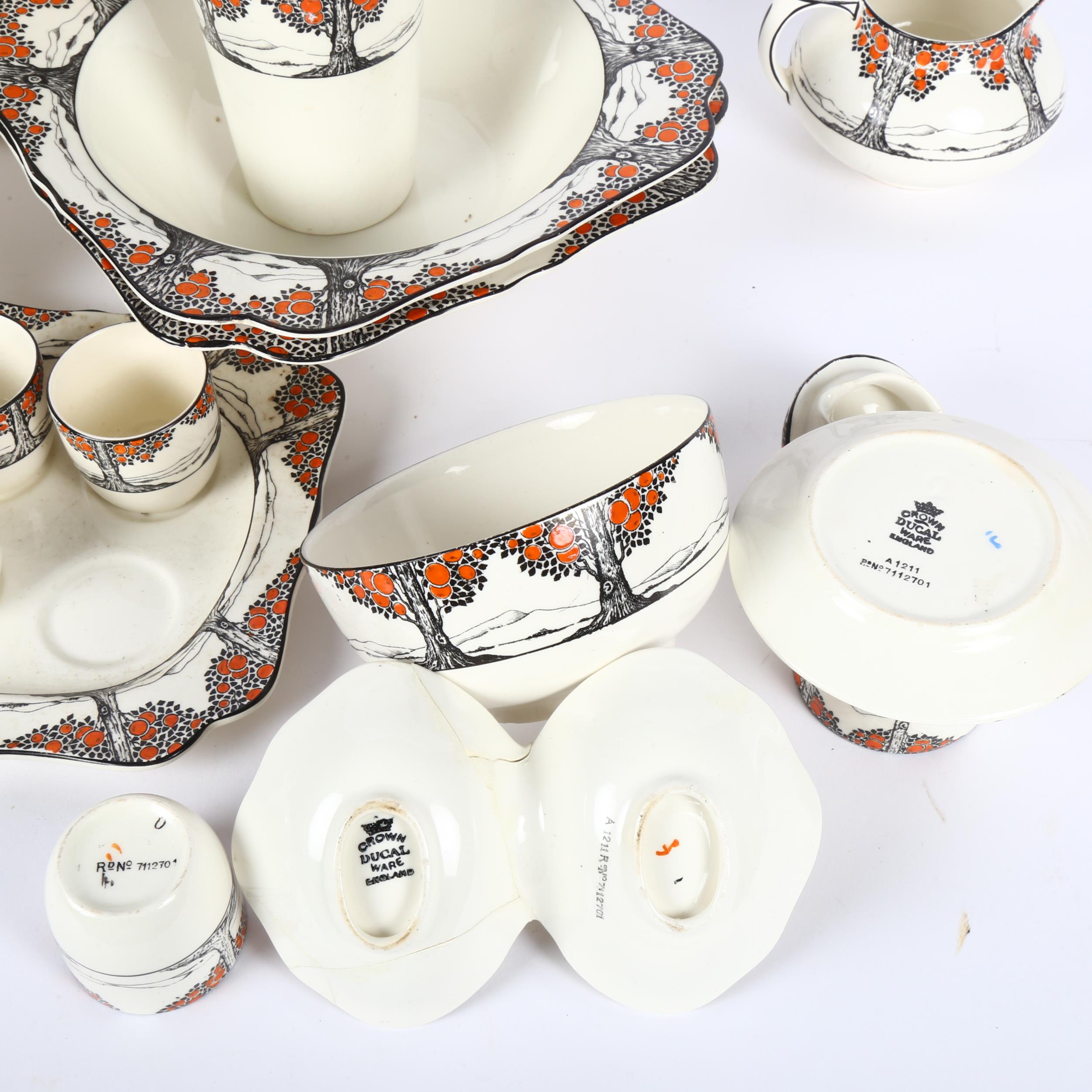 Crown Ducal part tea set or dinner service, Orange Tree decoration, including egg cups, milk jug, - Bild 2 aus 2