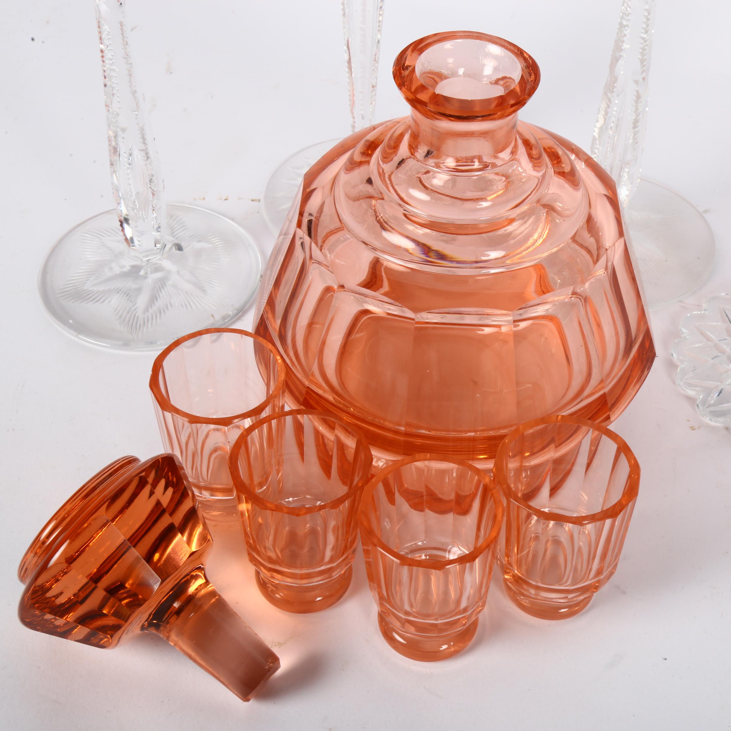 A French 1930s peach glass decanter and 4 shot glasses, 4 overlay Hock glasses, largest height - Bild 2 aus 2