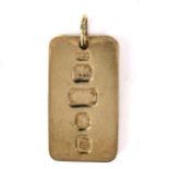 A late 20th century 9ct gold ingot pendant, maker's marks AC Limited, hallmarks London 1977, pendant