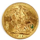 A George V 1914 gold full sovereign coin, 7.9g