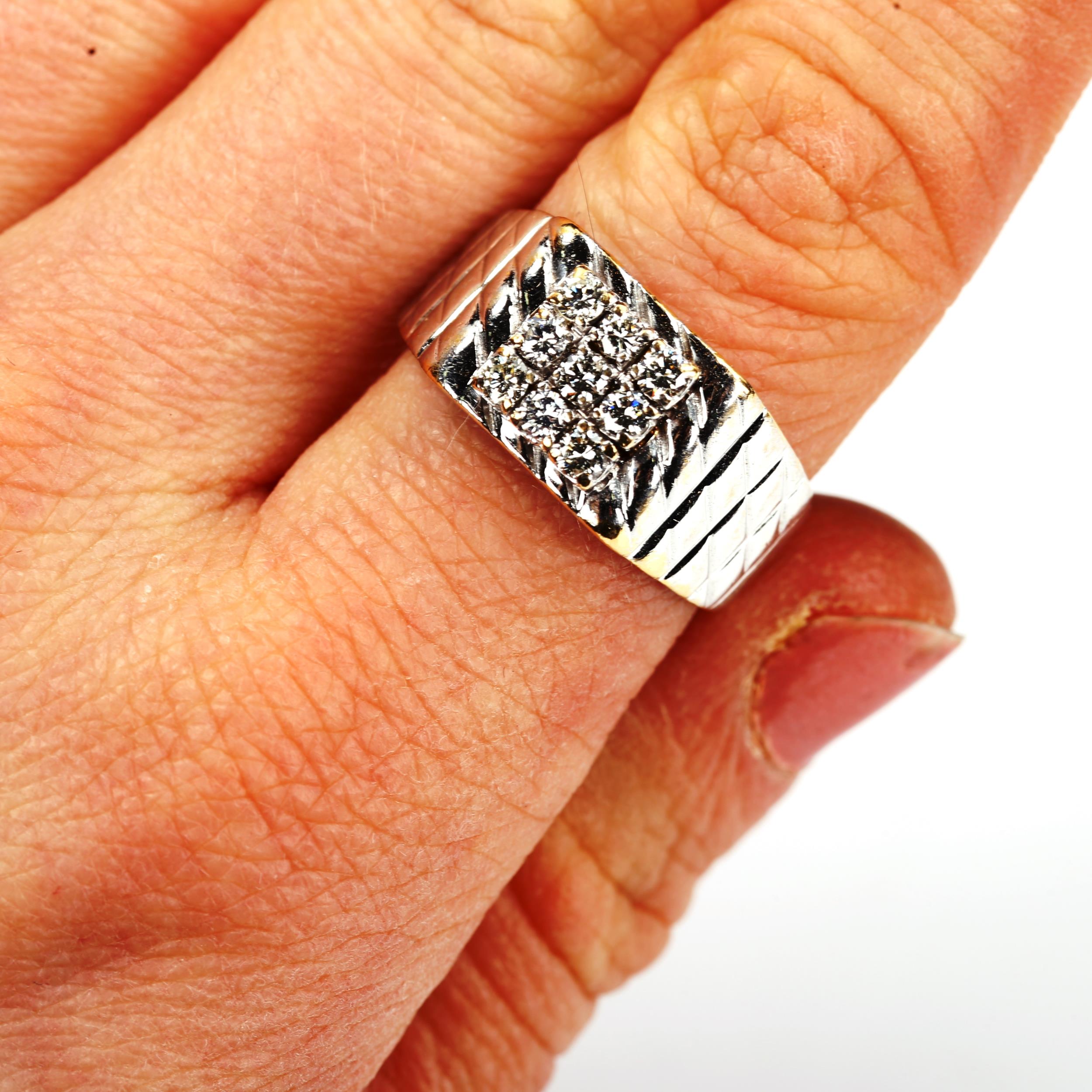 A modern 18ct gold diamond cluster signet ring, set with modern round brilliant-cut diamonds, - Image 4 of 4