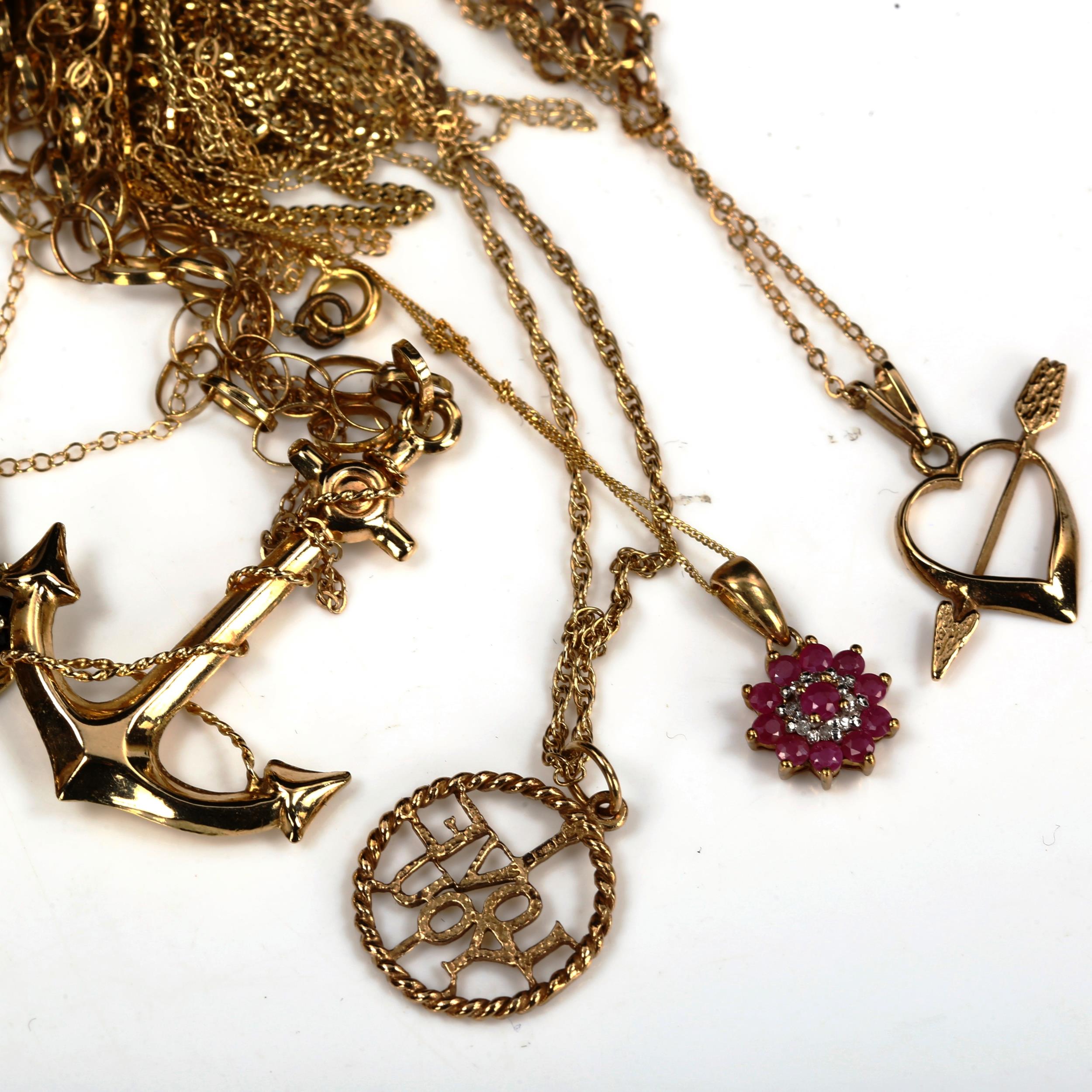 Various 9ct gold jewellery, including anchor pendant, photo locket etc, 23.9g Lot sold as seen - Image 2 of 4