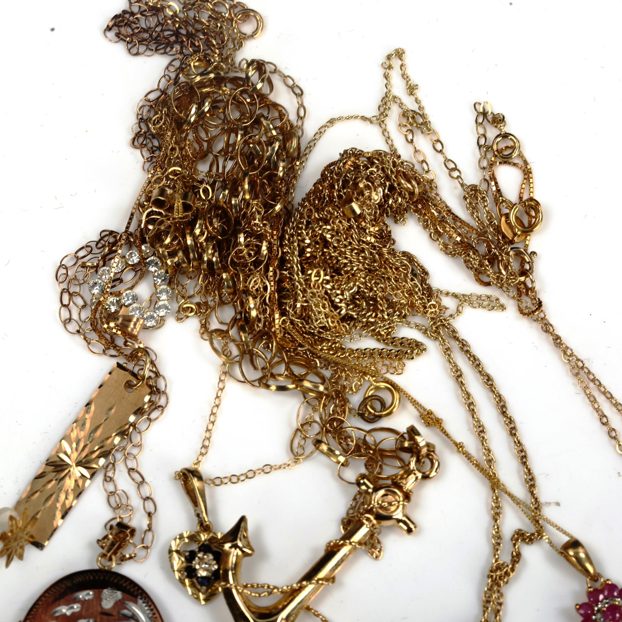 Various 9ct gold jewellery, including anchor pendant, photo locket etc, 23.9g Lot sold as seen - Image 3 of 4