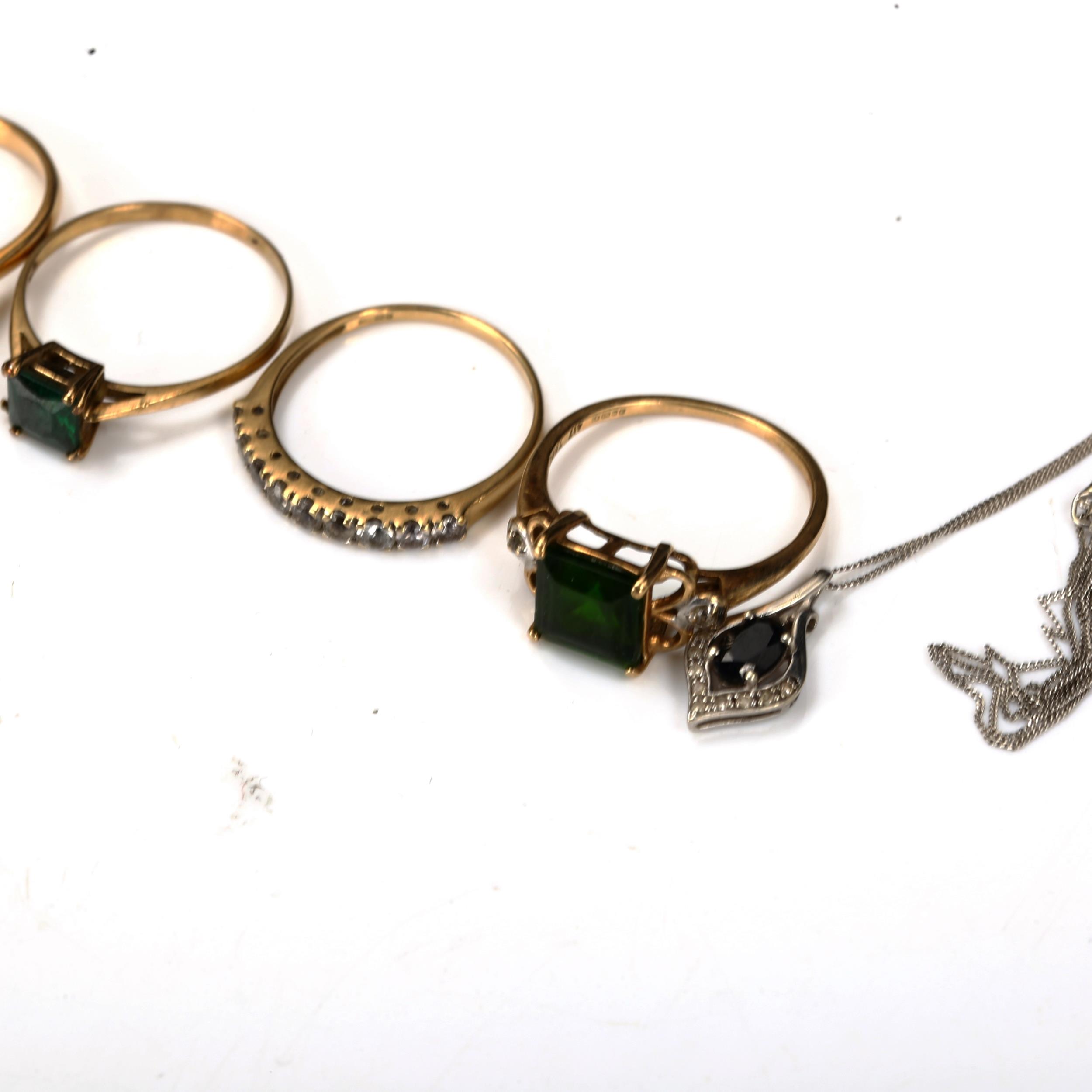 Various 9ct gold jewellery, comprising 4 rings, a pair of earrings, and pendant necklace, 11.2g - Image 3 of 4
