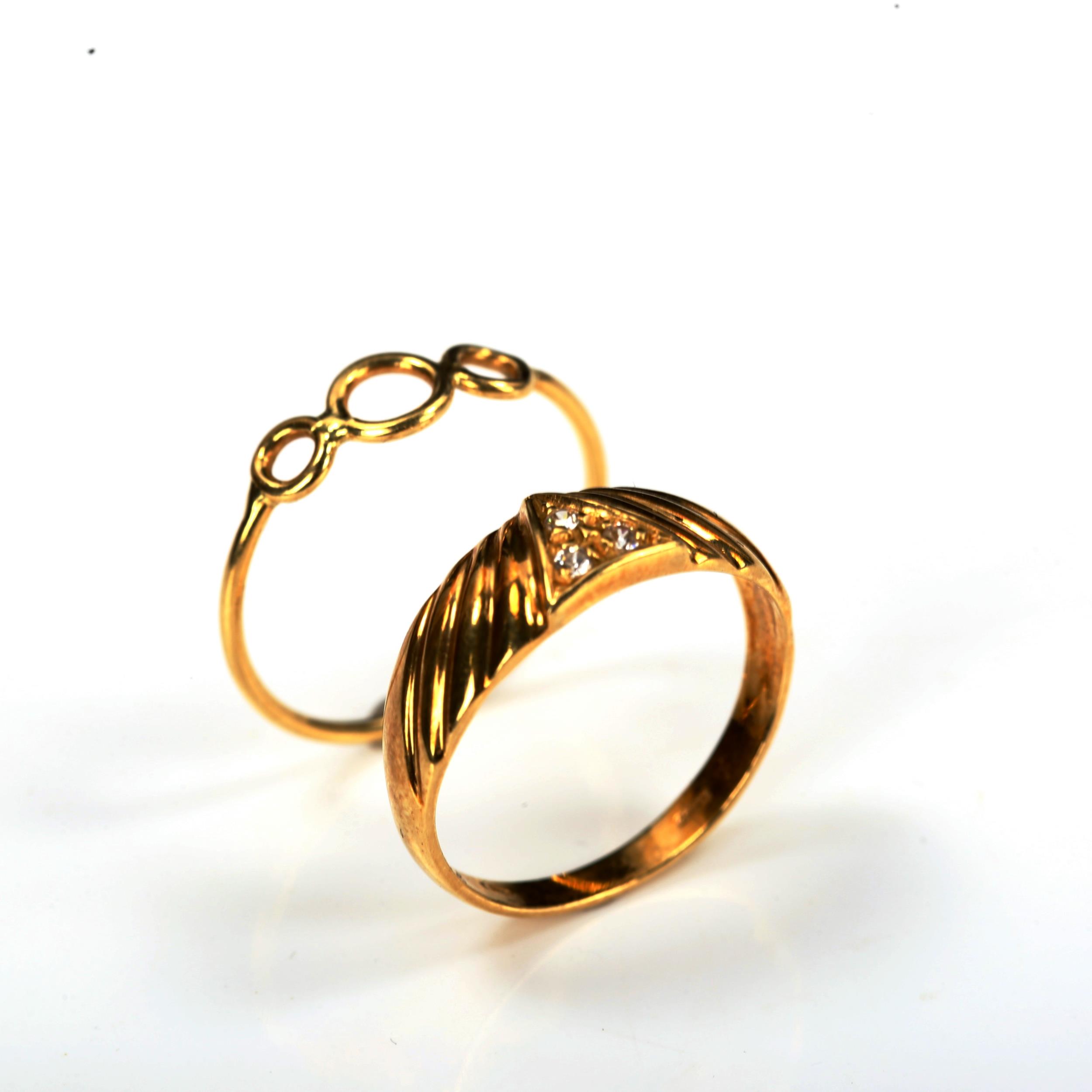 2 Continental 18ct gold rings, both size L, 3g total (2) No damage or repairs, marks slightly - Image 2 of 4