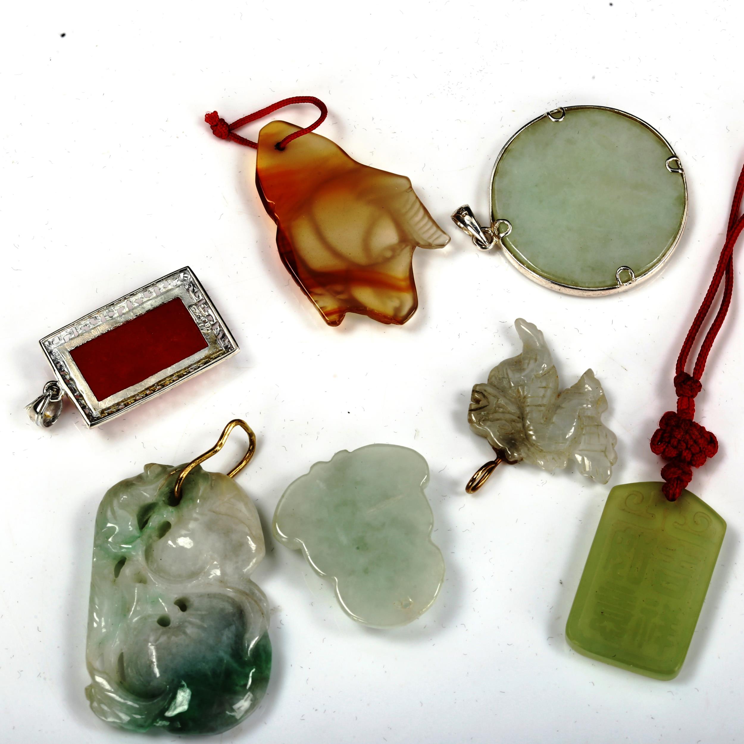 Various jade pendants, largest length 46.3mm, 71.3g total (7) No damage or repairs - Image 3 of 4