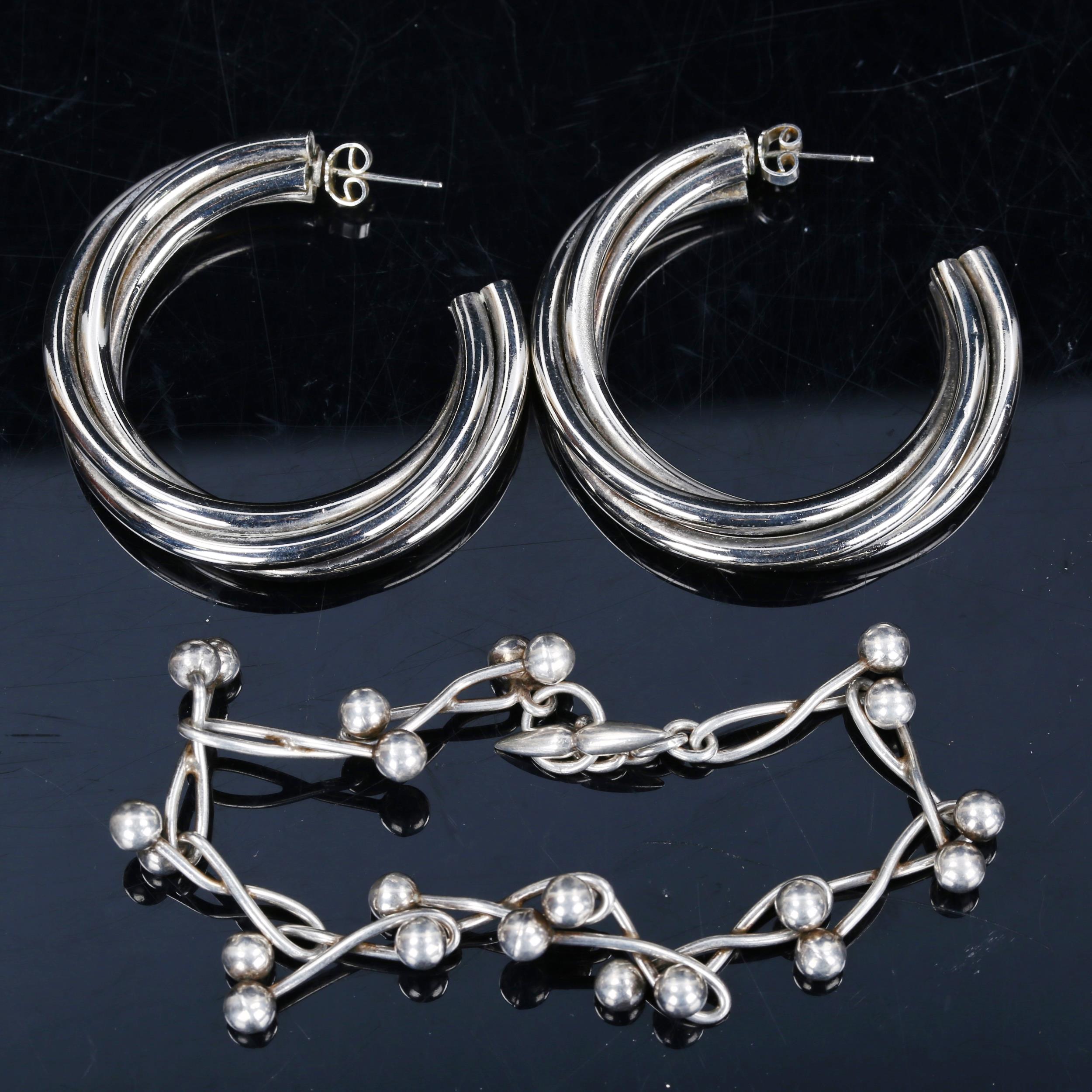 2 pieces of Danish silver jewellery, comprising bracelet and large pair of hoop earrings, bracelet - Image 2 of 4