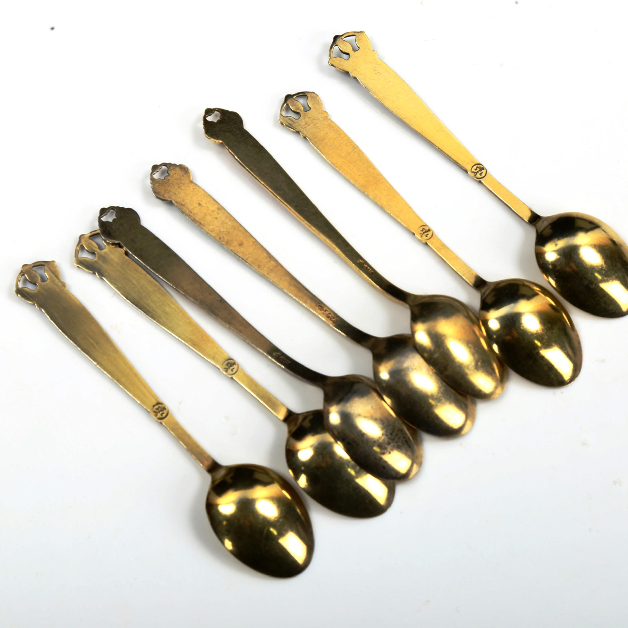 A set of 7 Norwegian vermeil sterling silver and harlequin enamel coffee spoons, length 10cm No - Image 3 of 4