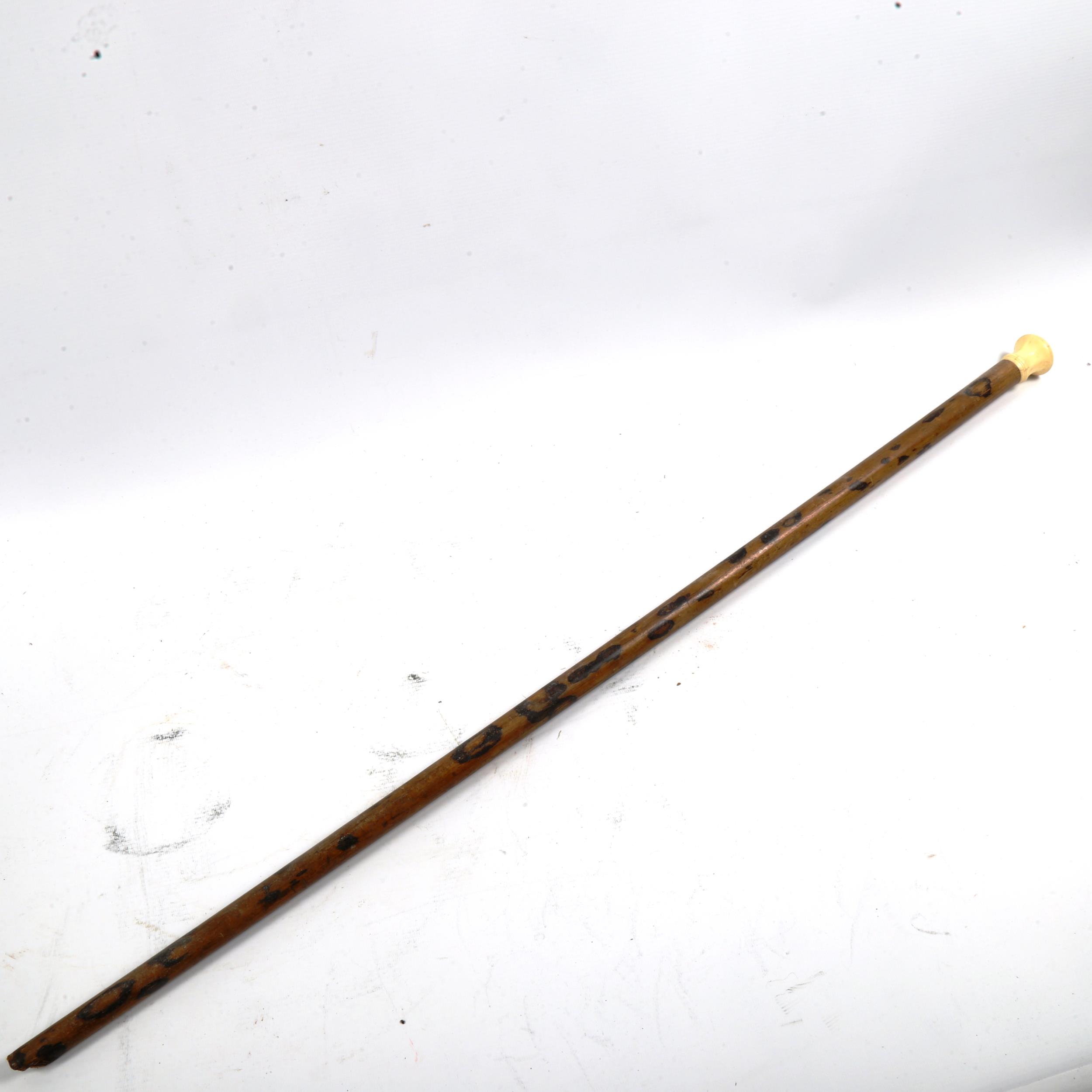 An 18th/19th century ivory-handled walking cane, with seal top - Image 2 of 5