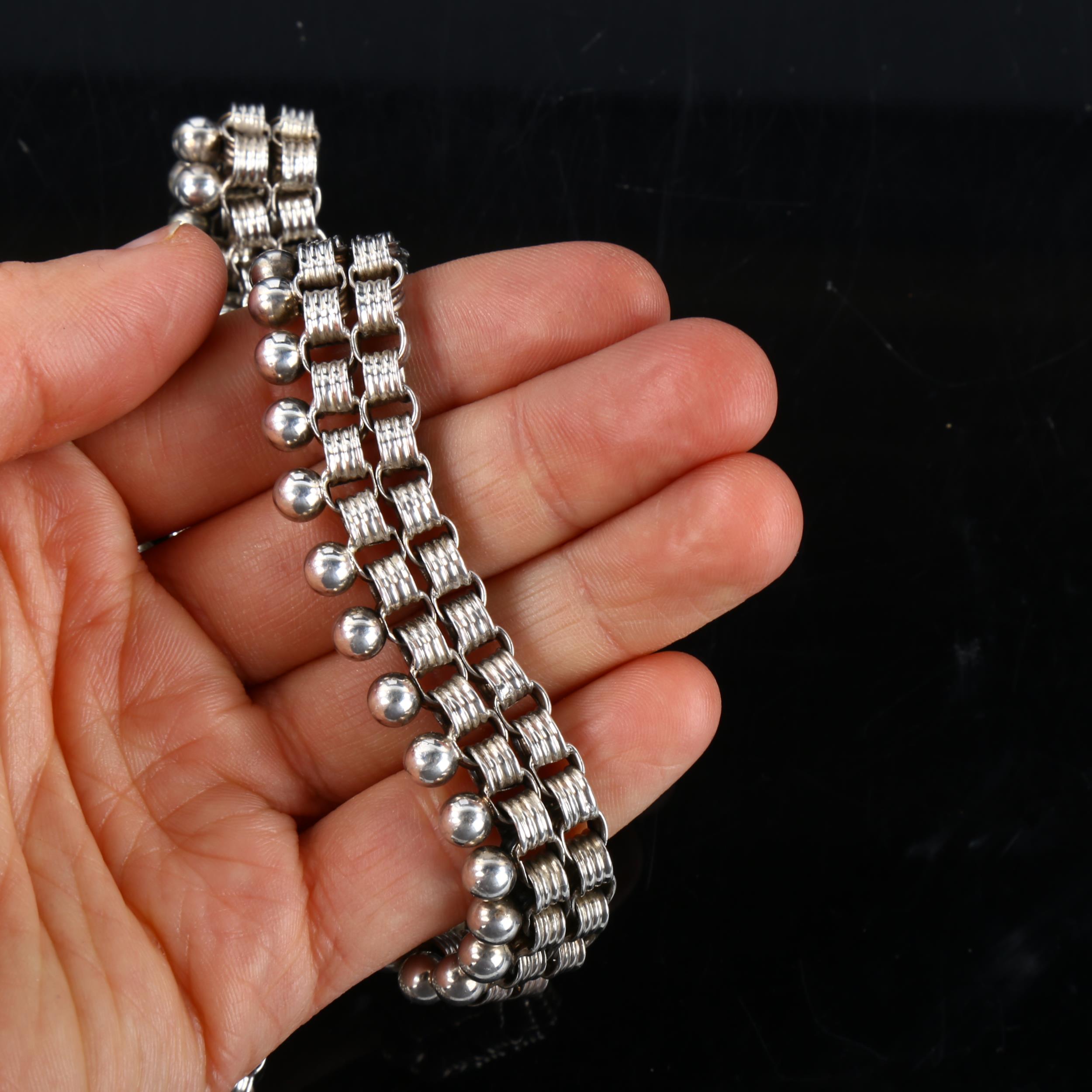 A Victorian silver bead link chain necklace, length 46cm, 52.8g - Image 4 of 4