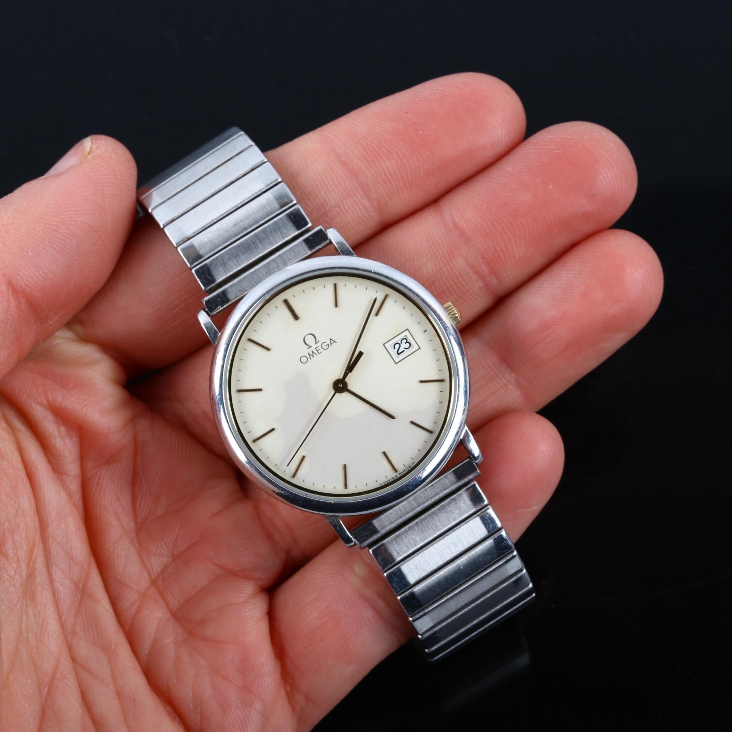 OMEGA - a stainless steel Deville quartz bracelet watch, ref. 196.0312, silvered dial with gilt - Image 5 of 5