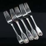 5 Antique silver Fiddle pattern dessert forks, including George III and Victorian, 7.7oz total No