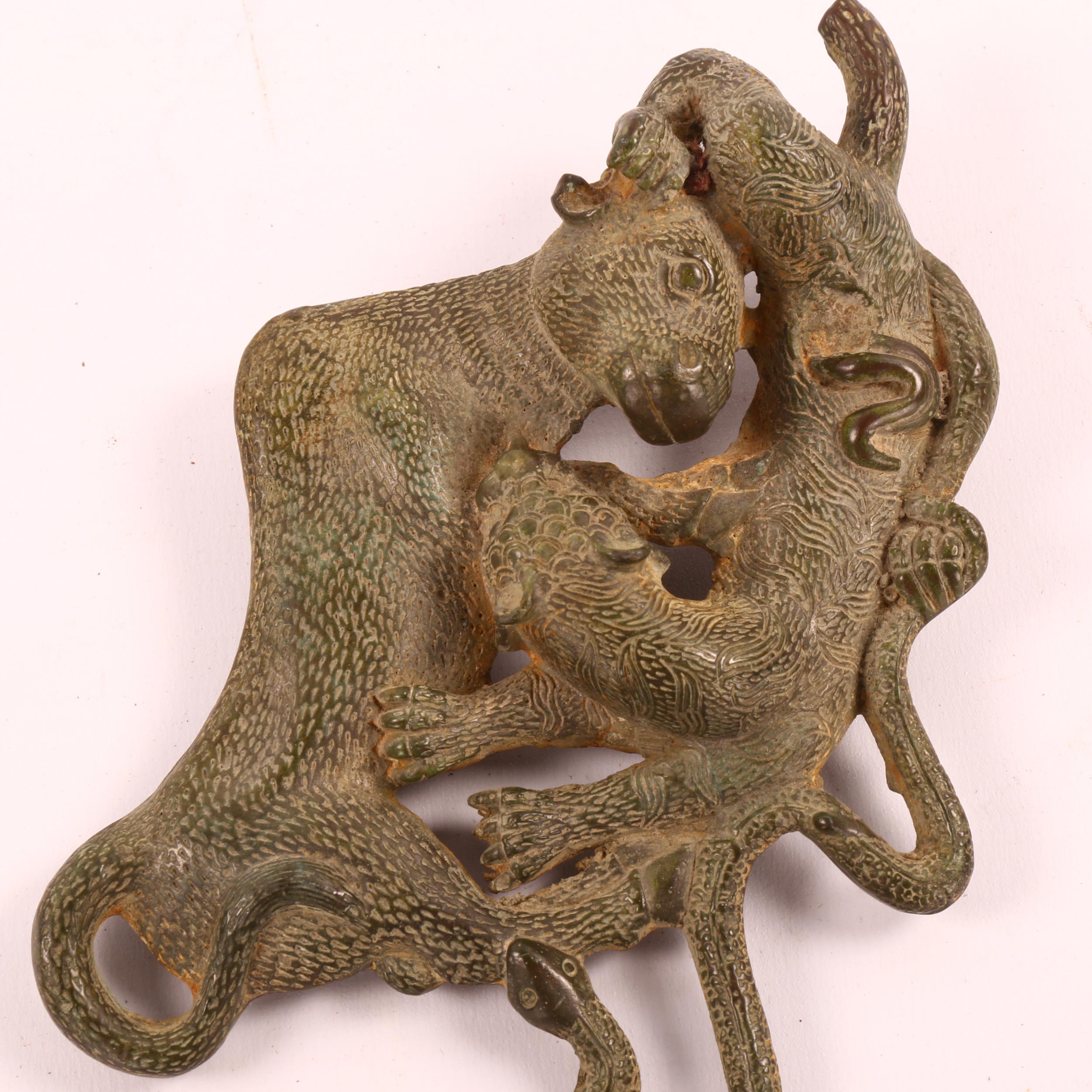 Indian cast verdigris bronze ornament in the form of a tiger and snake attacking a buffalo, length - Image 3 of 3