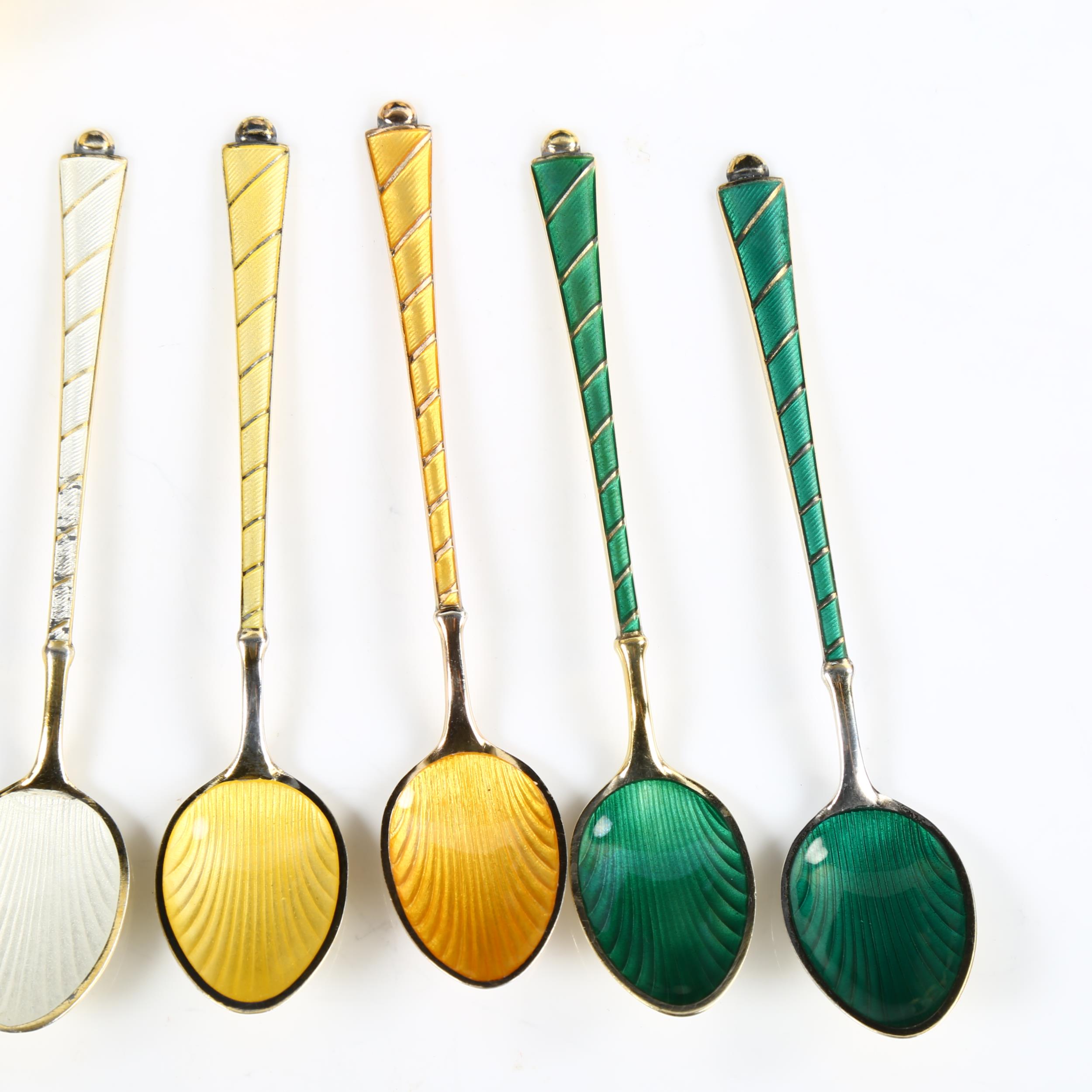 EGON LAURIDSEN - a set of 12 Danish vermeil sterling silver and harlequin enamel coffee spoons and a - Image 2 of 3
