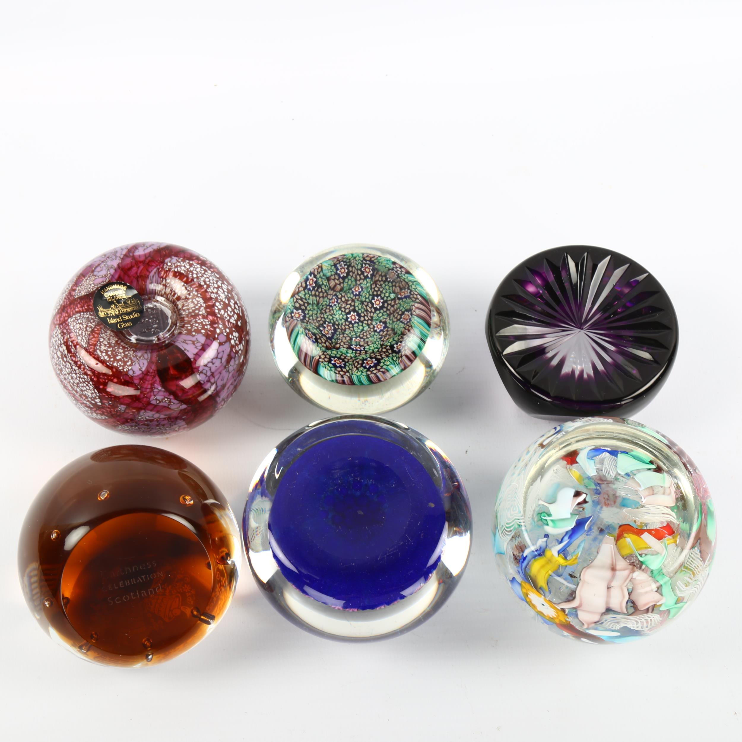 A collection of 6 glass paperweights, including Perthshire, Caithness and Channel Islands (6) - Bild 3 aus 3