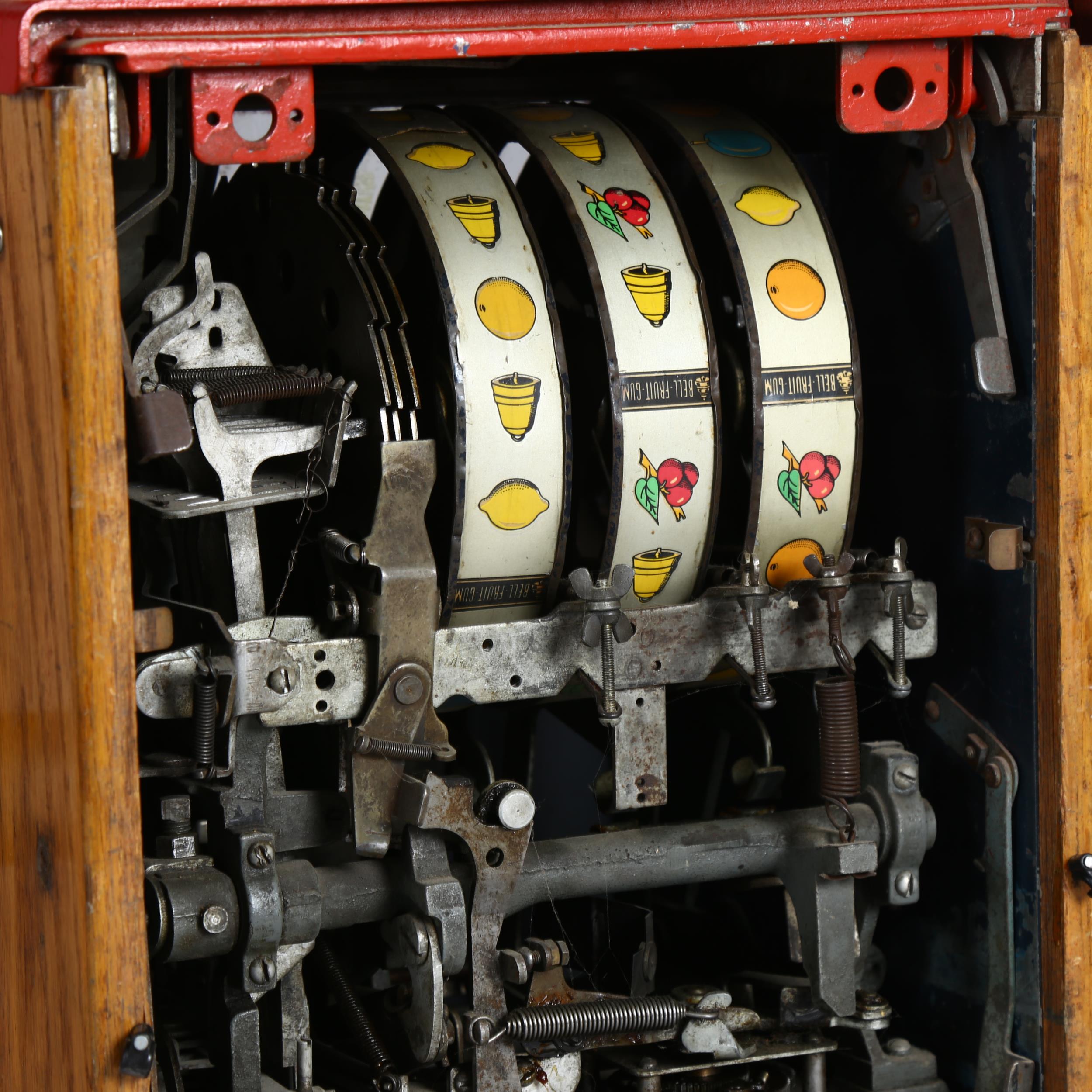 Mills High Top Bonus Bell fruit machine converted to one-armed bandit, operating on an old 6d, - Bild 4 aus 4