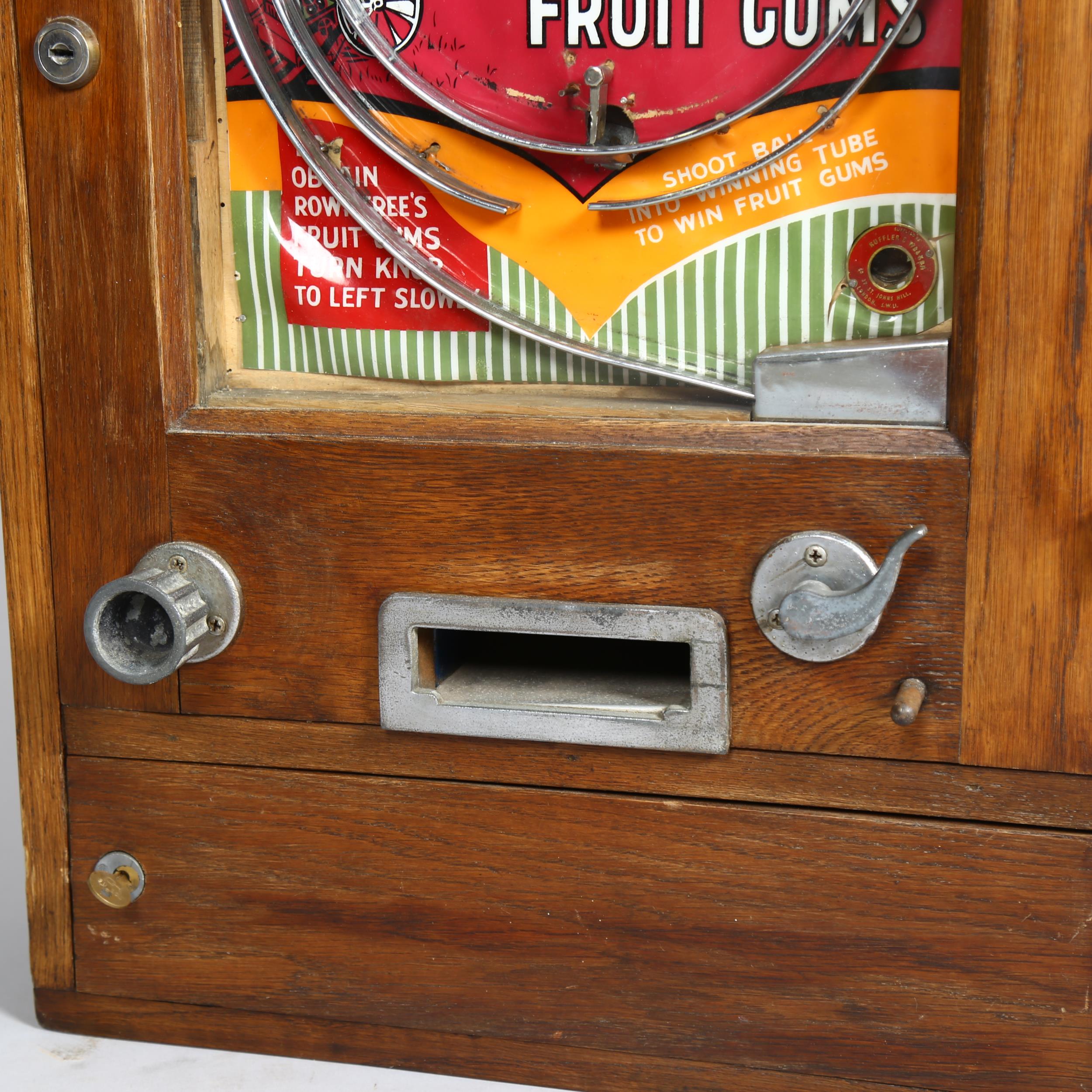 Ruffler & Walker Rowntree's Fruit Gums wall amusement arcade machine circa 1950s, oak case, - Bild 3 aus 4