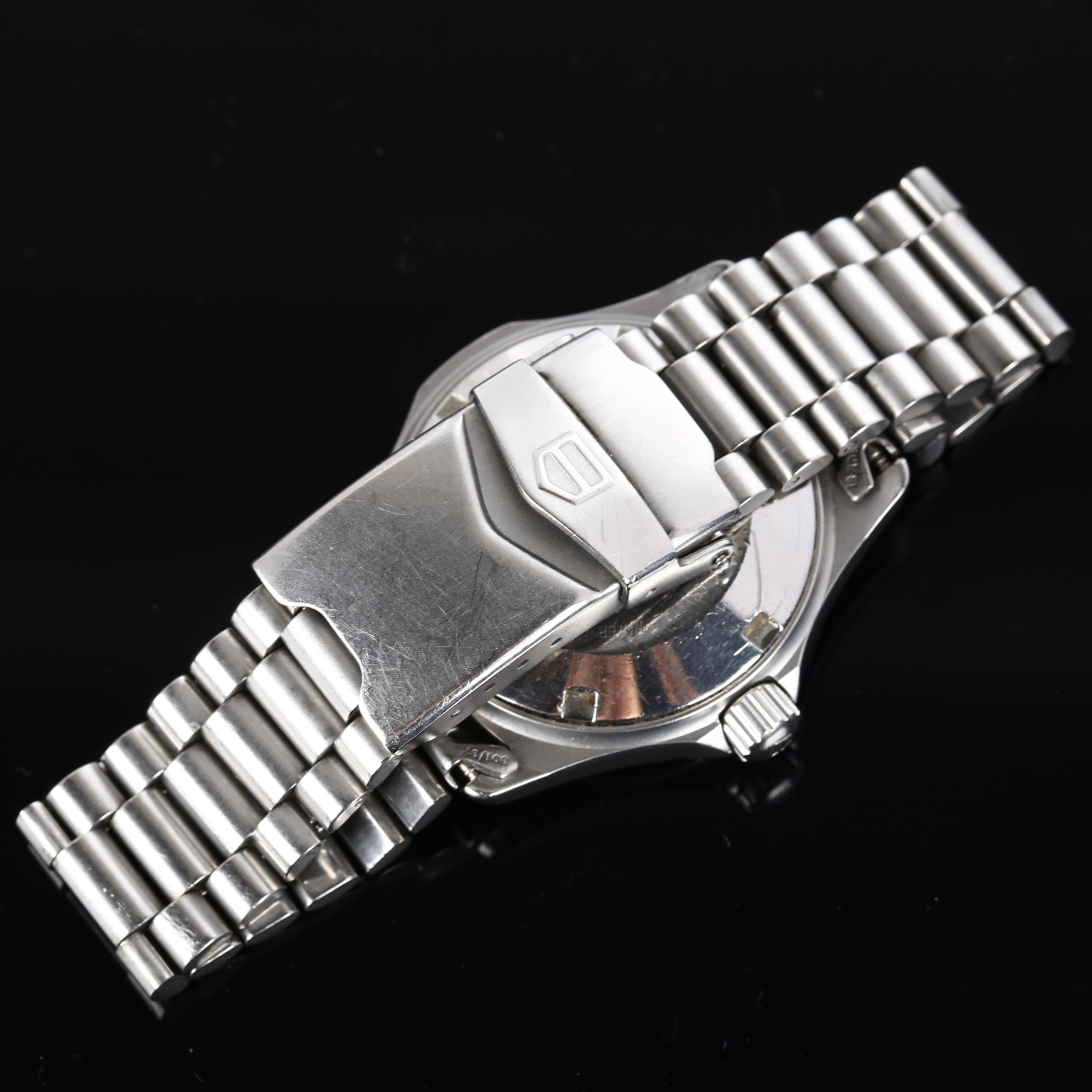 TAG HEUER - a mid-size stainless steel 2000 Series 200M automatic bracelet watch, ref. 669.213F, - Bild 4 aus 5