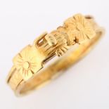A 19th century Fede and triple hoop Gimmel ring, unmarked gold settings composed of 3 conjoined