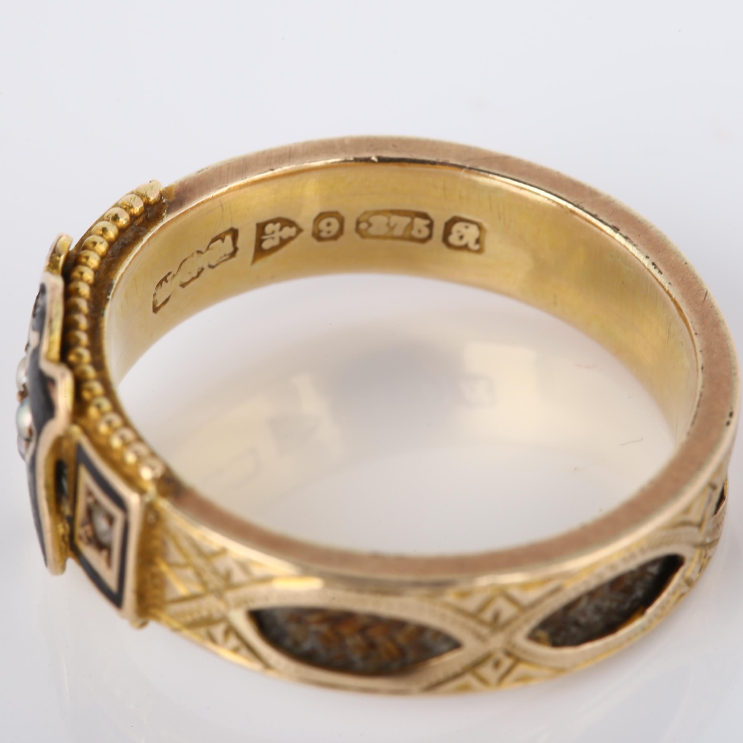 A 9ct gold pearl, black enamel and hair mourning ring, with inset woven hair shank and central - Image 3 of 4