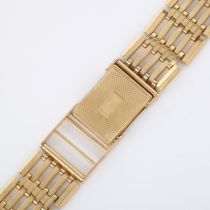 A 9ct gold gatelink watch bracelet, with engine turned clasp and 2 spare links, maker's marks JAM,
