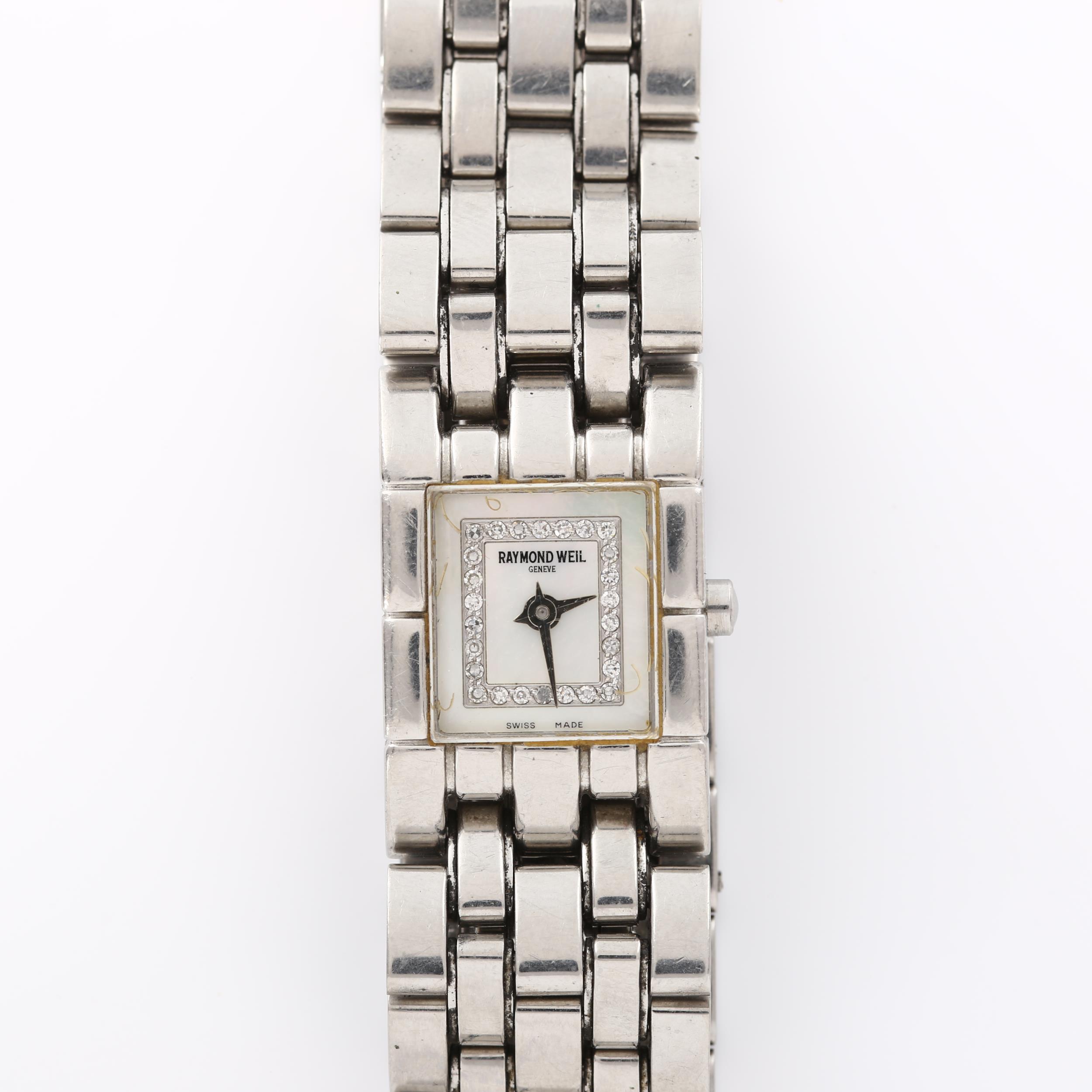 RAYMOND WEIL - a lady's stainless steel Tema quartz bracelet watch, ref. 5896, mother-of-pearl