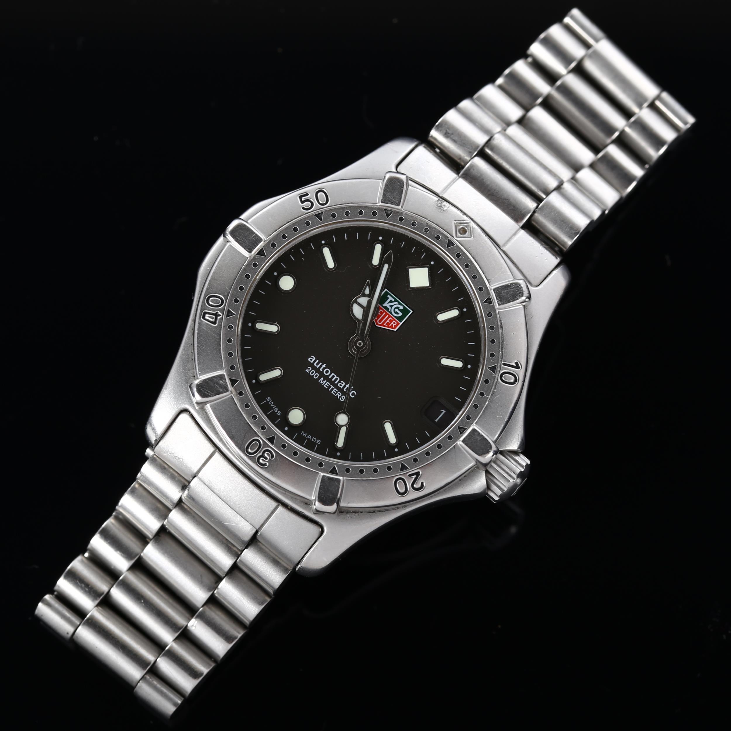 TAG HEUER - a mid-size stainless steel 2000 Series 200M automatic bracelet watch, ref. 669.213F, - Bild 2 aus 5