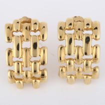 A pair of 9ct gold fixed gatelink earrings, with stud fittings, earring height 18.6mm, 3.2g No