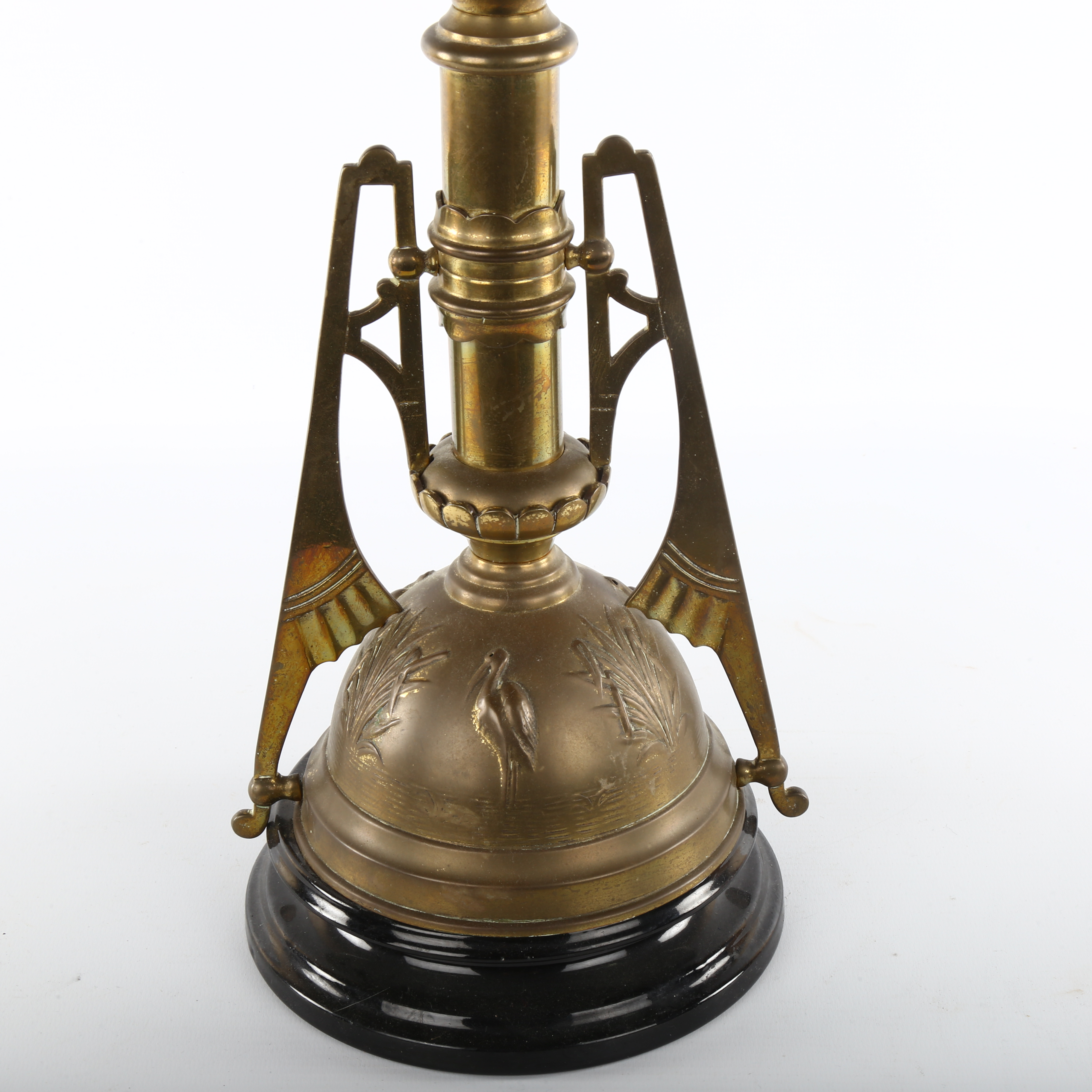 Victorian brass and blue glass duplex oil lamp, in the manner of Christopher Dresser, with - Bild 2 aus 3