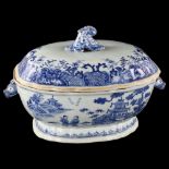 Chinese Nankin blue and white porcelain tureen and cover, hand painted decoration with animal head