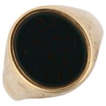 A mid-20th century 9ct gold bloodstone signet ring, maker's marks WTT & Co, hallmarks Birmingham