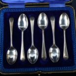 A set of 6 George V silver Old English pattern teaspoons, by Cooper Brothers & Sons Ltd, hallmarks