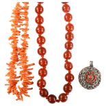 Various jewellery, including Peking glass? bead necklace, coral pendant etc, necklace length 50cm (