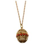 An Italian 18ct gold egg pendant necklace, with 9ct Prince of Wales link chain, pendant height 28.