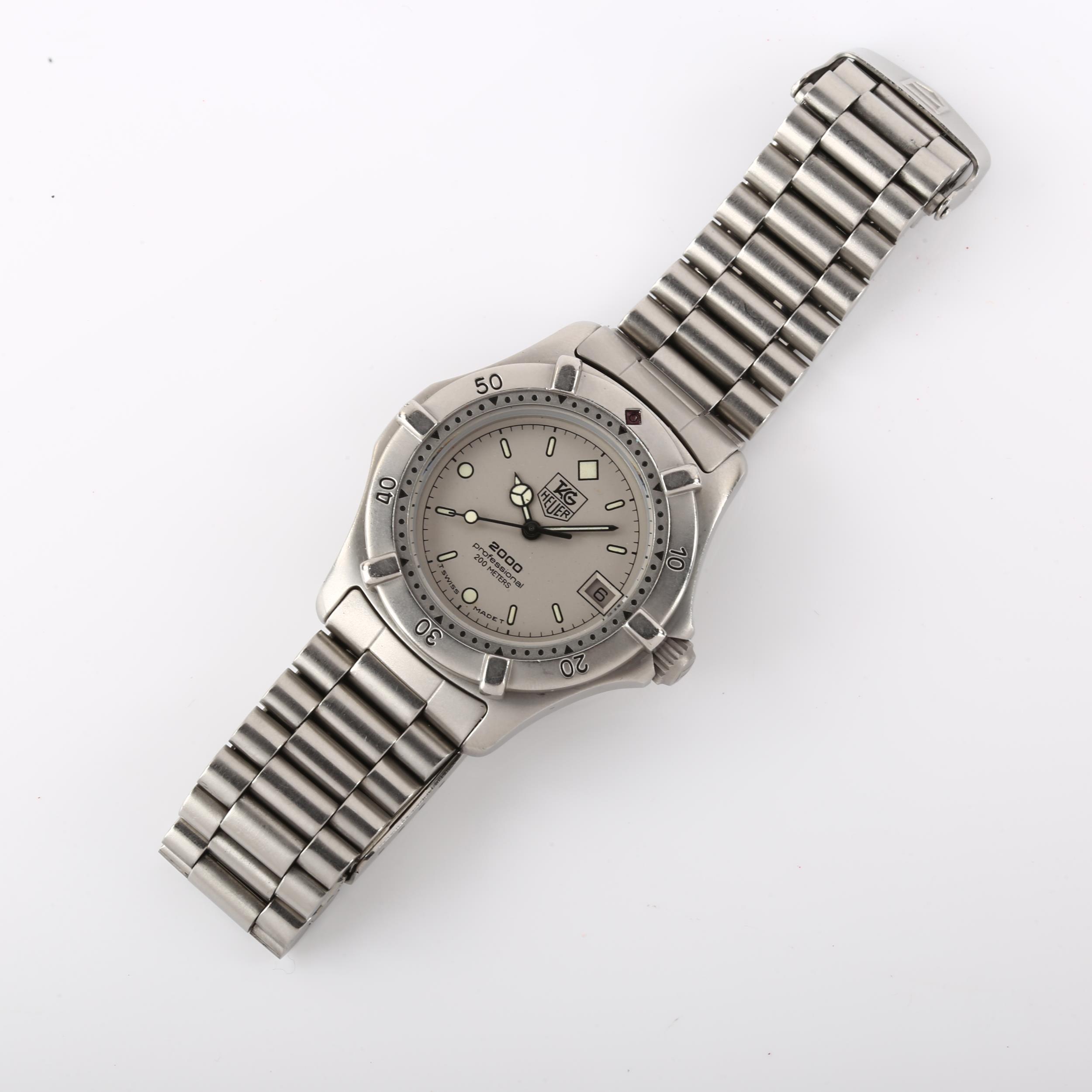 TAG HEUER - a mid-size stainless steel 2000 Series Professional quartz bracelet watch, ref. 962.213, - Image 2 of 4
