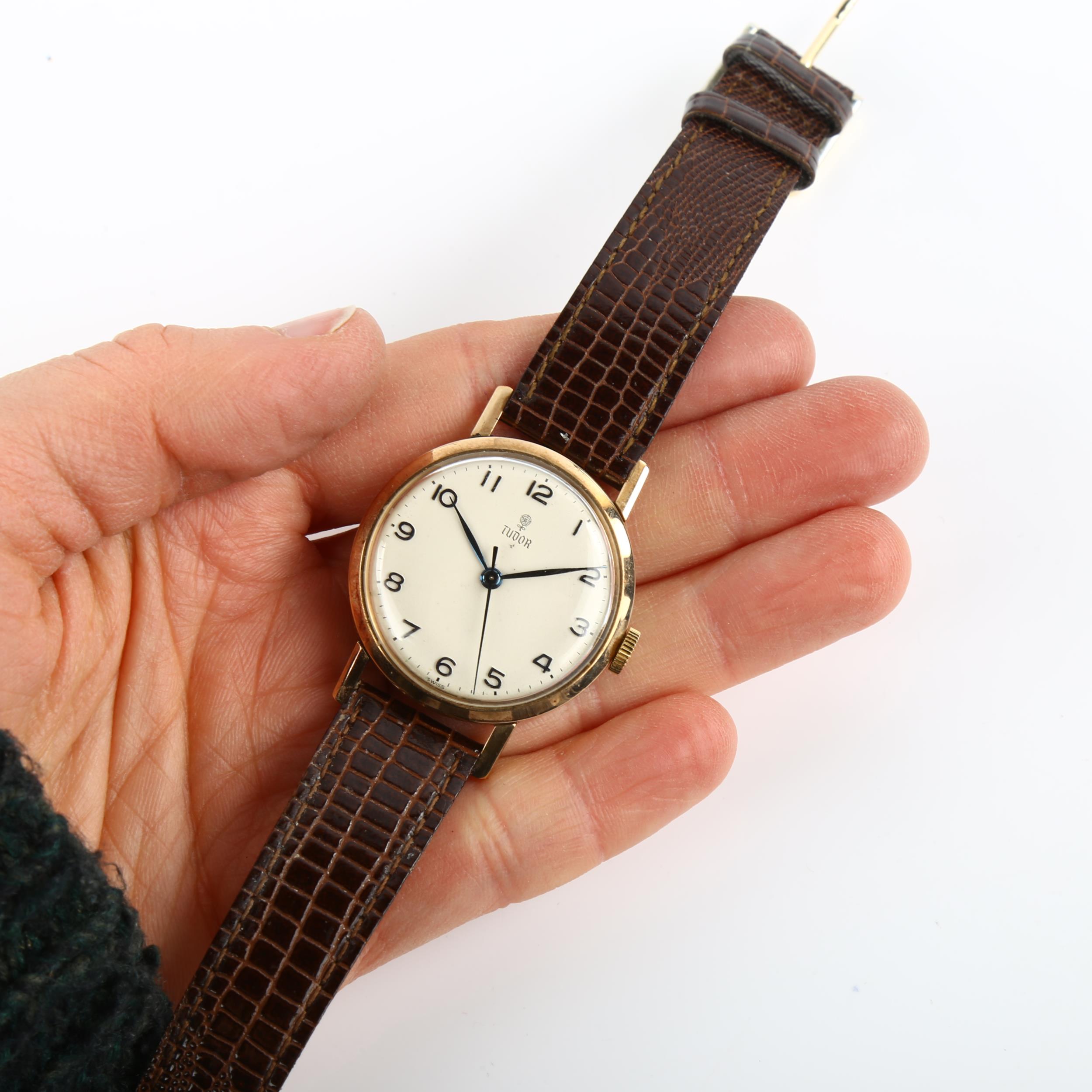 TUDOR - a Vintage 9ct gold mechanical wristwatch, ref. 6260, circa 1957, silvered dial with blued - Image 5 of 5