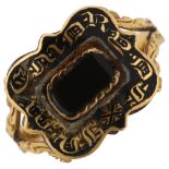 An early 19th century 18ct gold onyx and black enamel memorial ring, unmarked gold closed-back