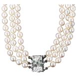A Vintage triple-strand pearl bead necklace, on 18ct white gold emerald clasp, pearl diameter 7.2mm,