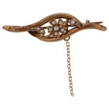 An Art Nouveau 9ct rose gold pearl floral brooch, length 43.5mm, 2.6g No damage, brooch fitting is a
