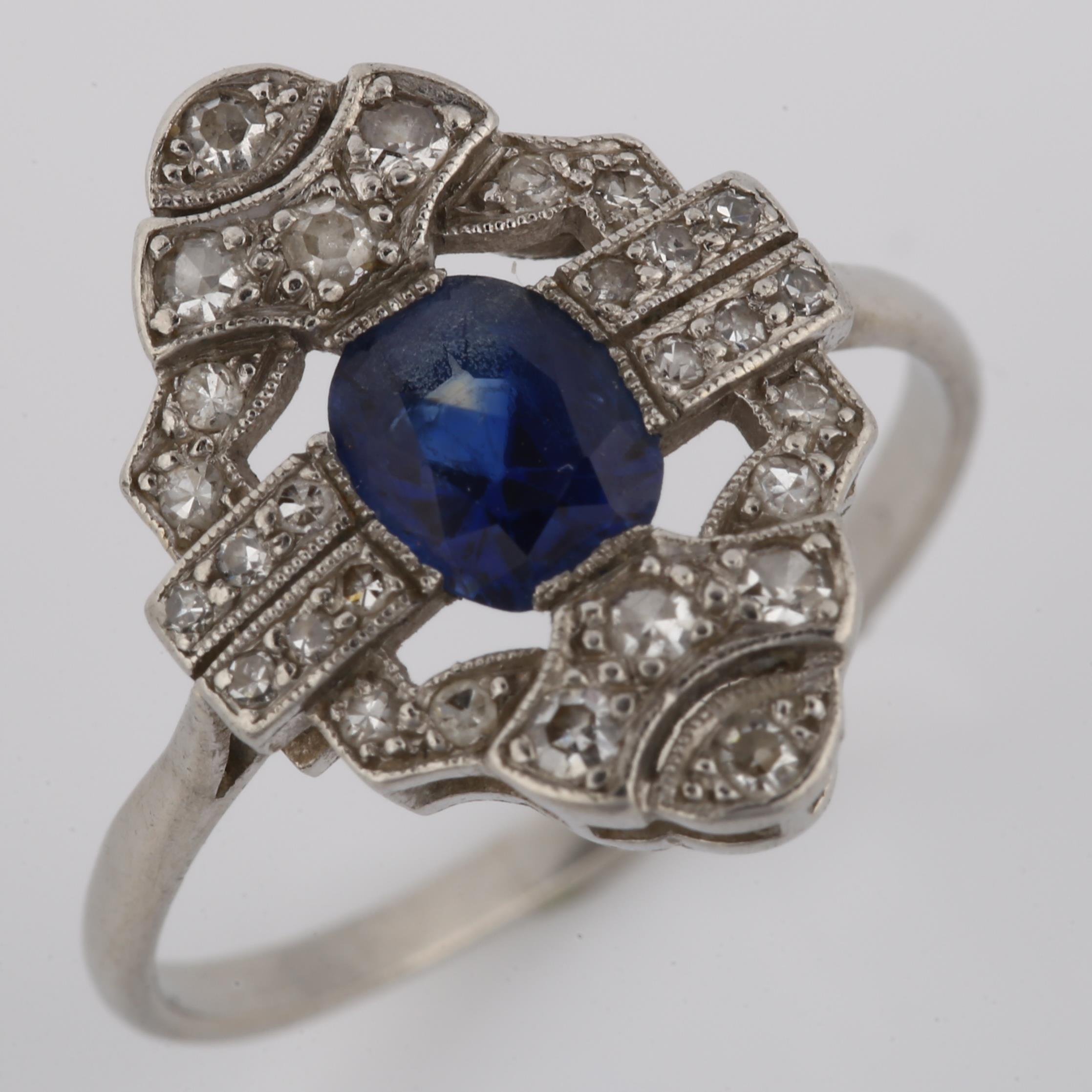 An Art Deco platinum sapphire and diamond panel ring, geometric design set with oval mixed-cut - Image 2 of 4