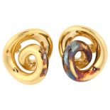 A pair of 18ct gold swirl hoop earrings, with stud fittings, hallmarks London 1994, diameter 22.5mm,